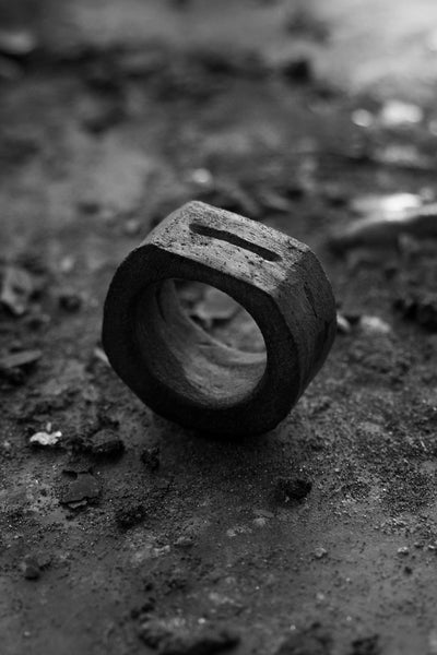 Shop Emerging Avant-garde Jewellery Brand Surface/Cast Black Concrete Crevasse Medium Ring at Erebus