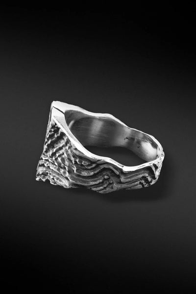 Shop Artisan Jewellery Brand Helios Sterling Silver Quake V3 Ring at Erebus