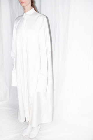 Shop Emerging Slow Fashion Genderless Brand Ludus Post-Gender AW22 Collection White Zero Waste Unisex Elongated Cotton Shirt at Erebus