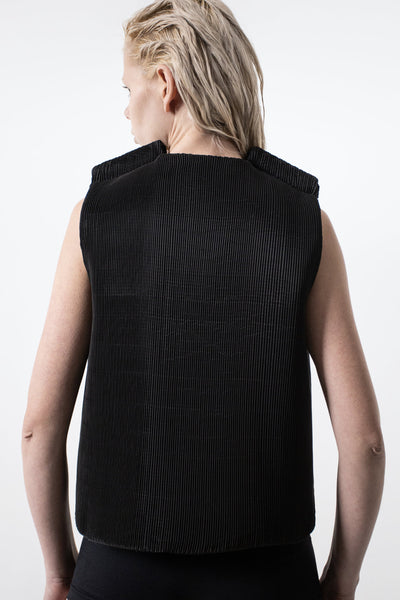 Shop Emerging Conceptual Dark Fashion Womenswear Brand DZHUS Pseudo AW22 Collection Black Illusion Transformable Top / Bag at Erebus