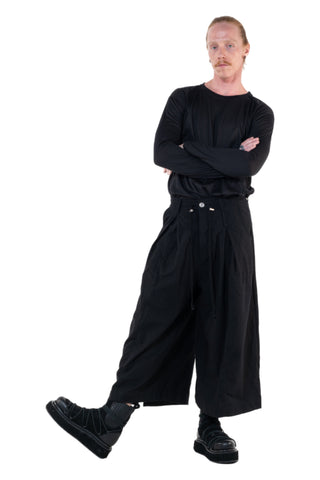 Shop Emerging Slow Fashion Genderless Alternative Avant-garde Designer Mark Baigent Annex Collection Fair Trade Black Cotton Viscose Twill Wide Leg Veigh Long Shorts at Erebus
