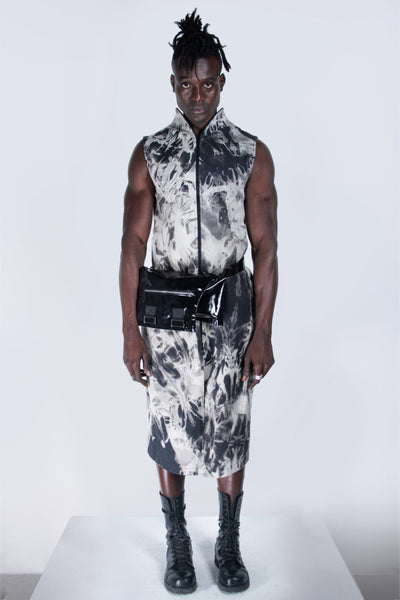 Shop emerging futuristic genderless designer Fuenf Metaphysics AW20 Collection Black 5 Way Transform Shiny Bag Vest at Erebus