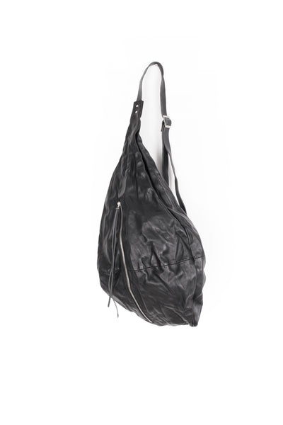 Shop Emerging Slow Fashion Avant-garde Artisan Leather Brand Gegenüber Black Wunde Mittel Large Shoulder Messneger Bag at Erebus