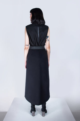 Shop emerging futuristic genderless designer Fuenf Metaphysics AW20 Collection Black Sleeveless Heavy Cotton Top at Erebus