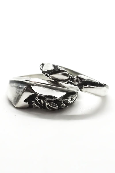 Shop Emerging Slow Fashion Avant-garde Jewellery Brand OSS Haus Constant Evolution Collection Oxidised Sterling Silver Centaurus Dwingeloo Ring Set at Erebus