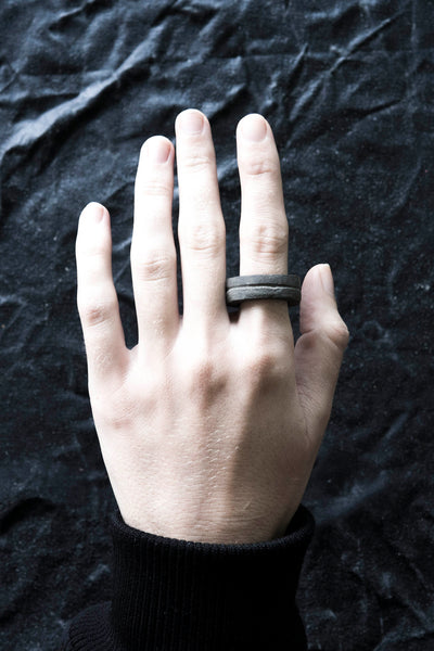 Shop Emerging Avant-garde Jewellery Brand Surface/Cast Black Concrete Channel Small Ring at Erebus