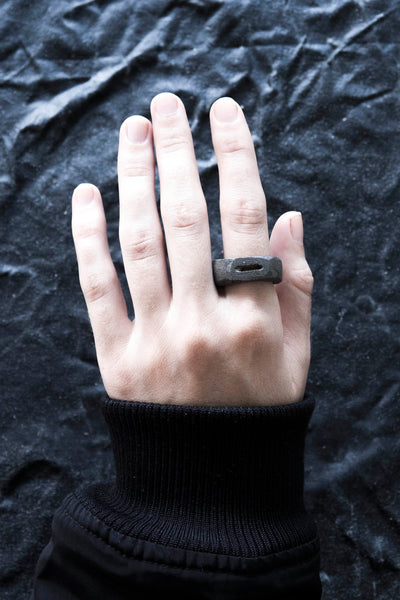 Shop Emerging Avant-garde Jewellery Brand Surface/Cast Black Concrete Crevasse Small Ring at Erebus