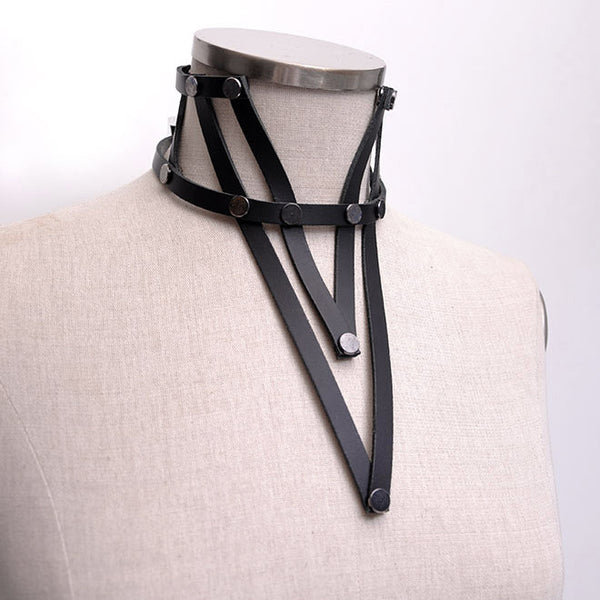 Shop emerging slow fashion accessory brand Aumorfia black leather VXL necklace - Erebus - 3