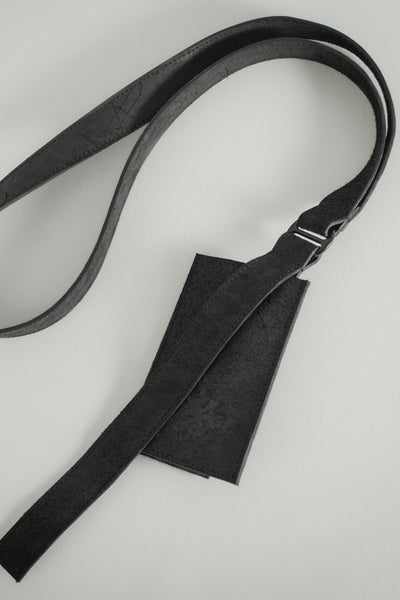 Shop Conscious Contemporary Menswear Brand Zsigmond x Linda Gergely Collaboration Limited Edition Black Calf Leather Robust Keyholder at Erebus