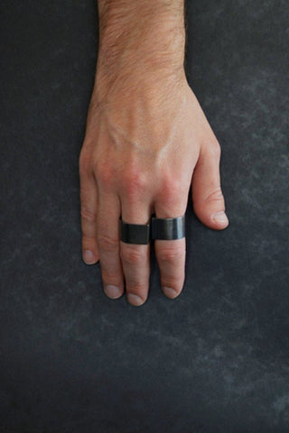Shop emerging slow fashion brand Murky Jewelry STILL07 oxidised Sterling Silver double ring set - Erebus