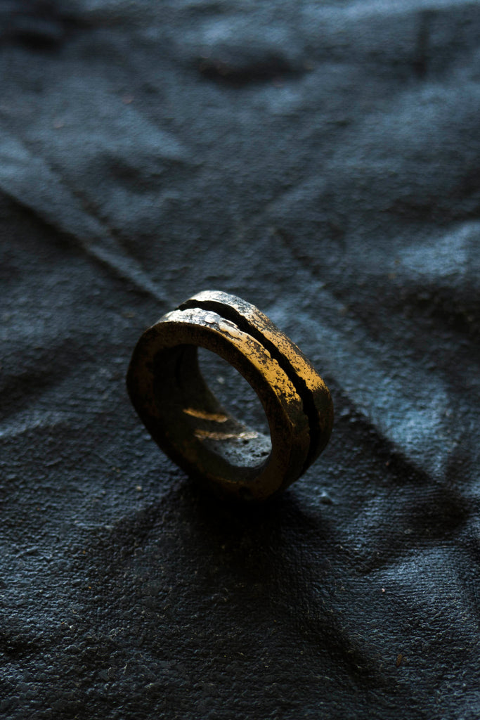 Shop Emerging Avant Garde Jewellery Brand Surface/Cast Blackened Bronze Split Small Ring at Erebus
