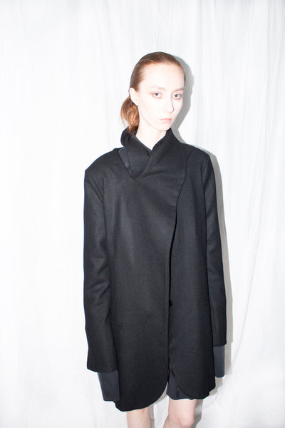 Shop Emerging Slow Fashion Genderless Brand Ludus Post-Gender AW22 Collection Black Wool Unisex Tailored Shawl Jacket at Erebus
